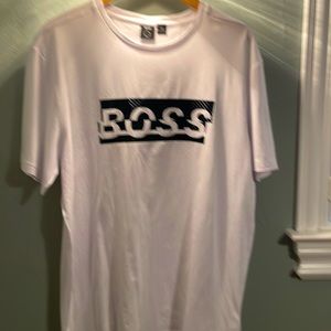 Hugo Boss Men’s T-Shirt..